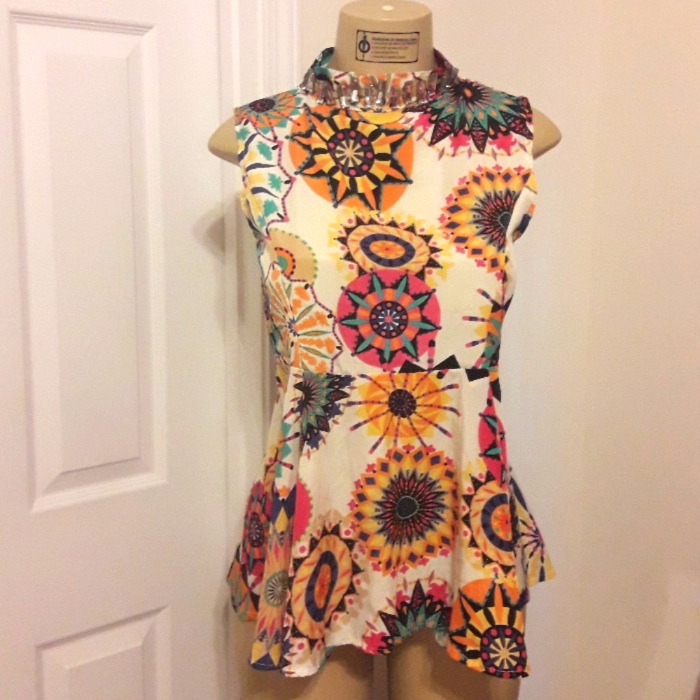 Colorful Juniors Mock Neck Top XS